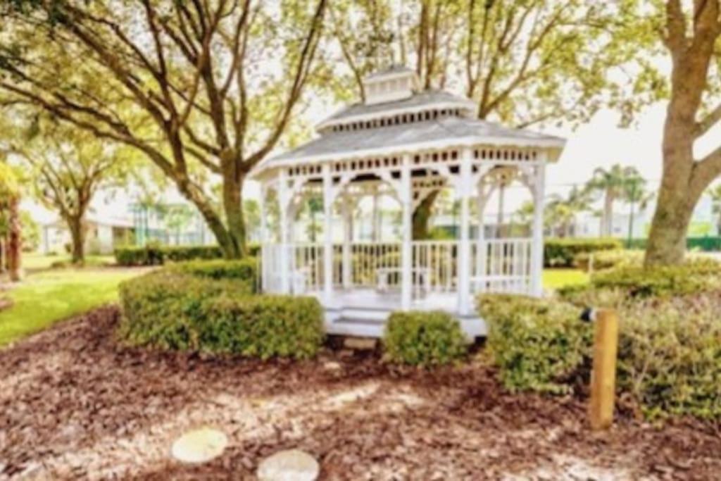Palm Key Oasis - Close To Attractions